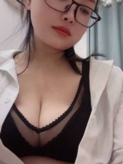 丰乳肥臀骚熟女